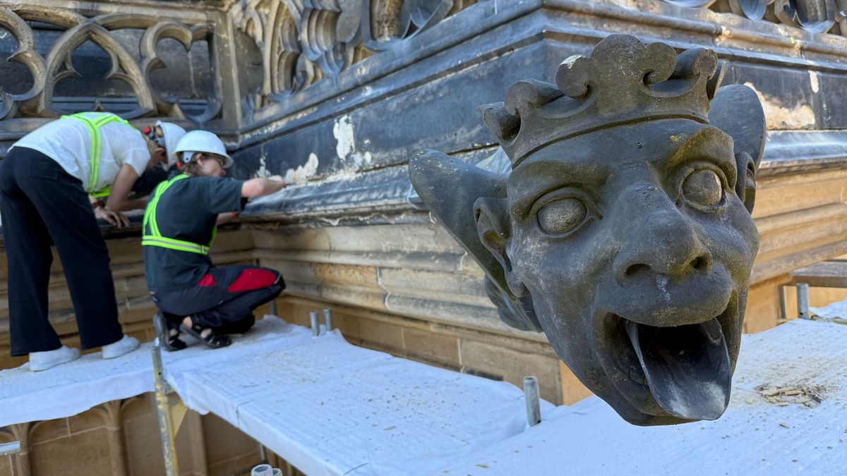 Katedrála svatého Víta, Václava a Vojtěcha na Pražském hradě prochází do října rekonstrukcí severozápadní věže